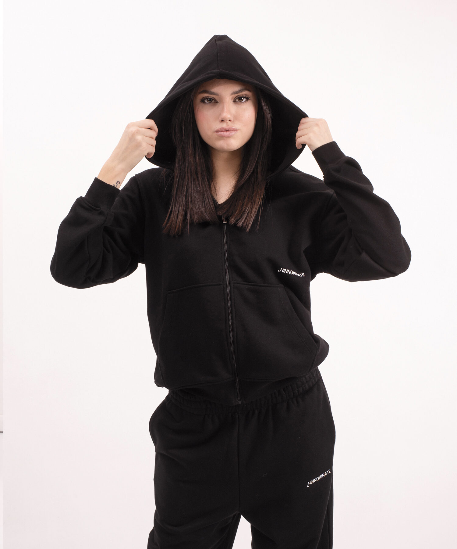 Alternative view of FELPA Nero - Hinnominate