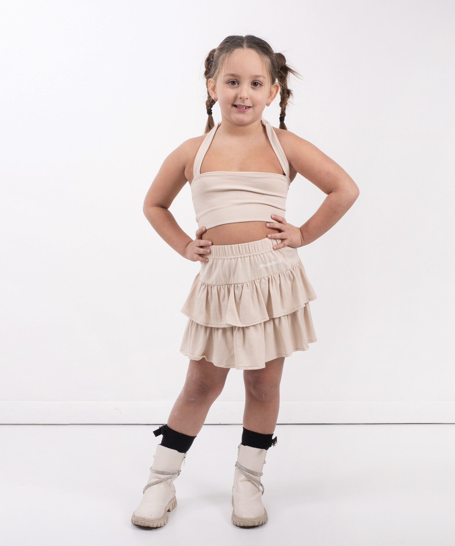 Alternative view of Gonna Safari - Hinnominate