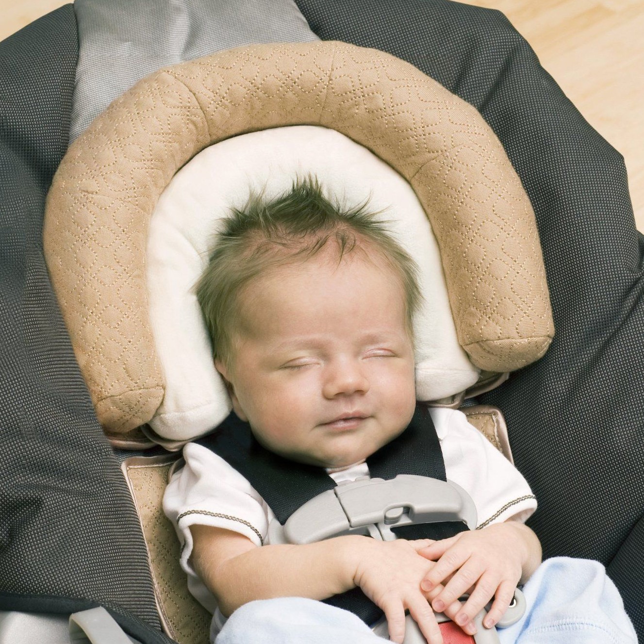 Alternative view of Riduttore reggitesta per seggiolino auto - JJ Cole